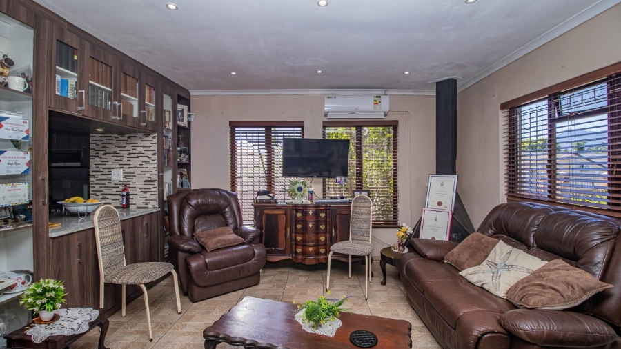 3 Bedroom Property for Sale in Paarl North Western Cape